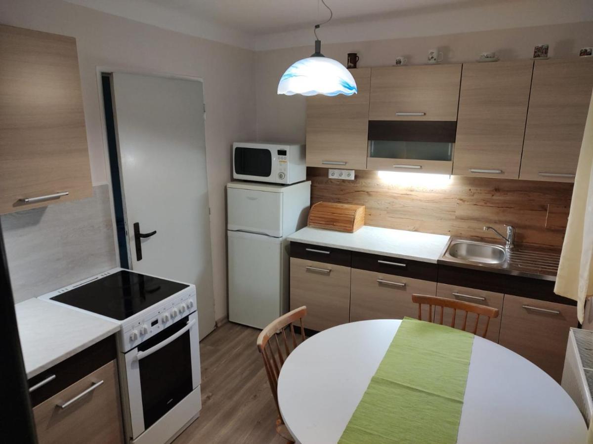 U Letiste Apartment Kněževes Exterior foto