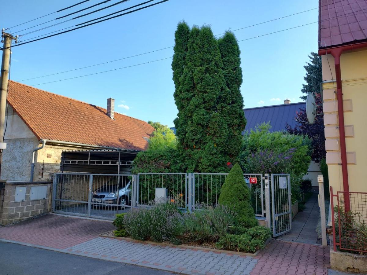 U Letiste Apartment Kněževes Exterior foto